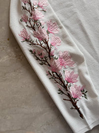 Knitted Long Sleeve T-shirt Round Neck Flower Embroidery 2